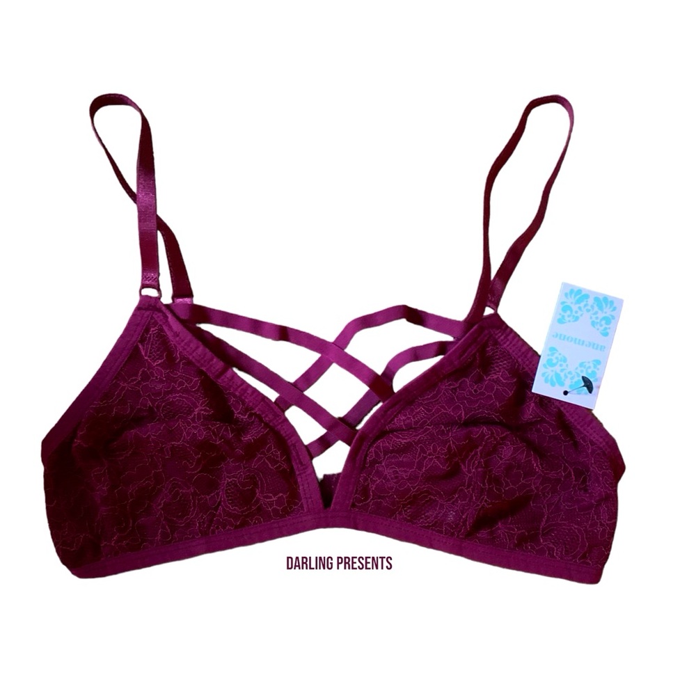 Anemone Lace Cage Strapy Front Bra Women Color Burgundy Size S